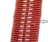 ※真田紐は織りの工程上、糸の繋ぎ部分が(画像参照)あるのが特徴です。